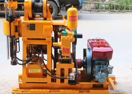 GK 200 Mineral Core Drill Rig 300 mm Διάμετρος Τρύπας Κινητήρας Diesel Υδραυλικός εξοπλισμός μηχανικής εξερεύνησης