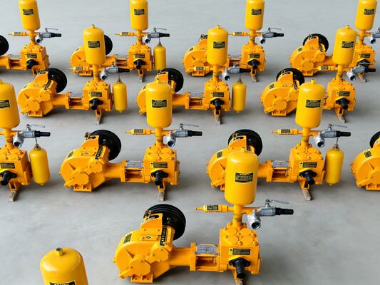 Μία αντλία λάσπης BW160 με ένα έμβολο με κινητήρα ντίζελ